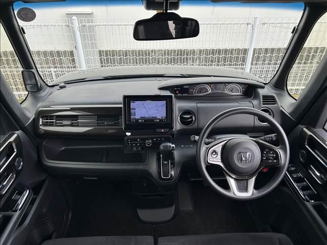 Ｎ－ＢＯＸカスタム カスタムＧ・Ｌ　Ｈｏｎｄａ　ＳＥＮＳＩＮＧ　ナビゲーション／バックカメラ／ＥＴＣ／オートクルーズコントロール／片側電動スライドドア／衝突軽減システム／ＬＥＤヘッドライト／レーンアシスト／スマートキー／フロントフォグランプ／ステアリングスイッチ（2枚目）