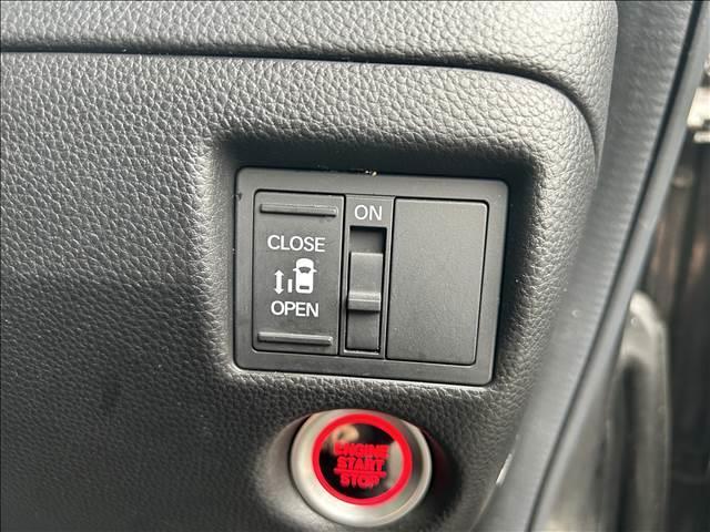 Ｎ－ＢＯＸカスタム カスタムＧ・Ｌ　Ｈｏｎｄａ　ＳＥＮＳＩＮＧ　ナビゲーション／バックカメラ／ＥＴＣ／オートクルーズコントロール／片側電動スライドドア／衝突軽減システム／ＬＥＤヘッドライト／レーンアシスト／スマートキー／フロントフォグランプ／ステアリングスイッチ（18枚目）