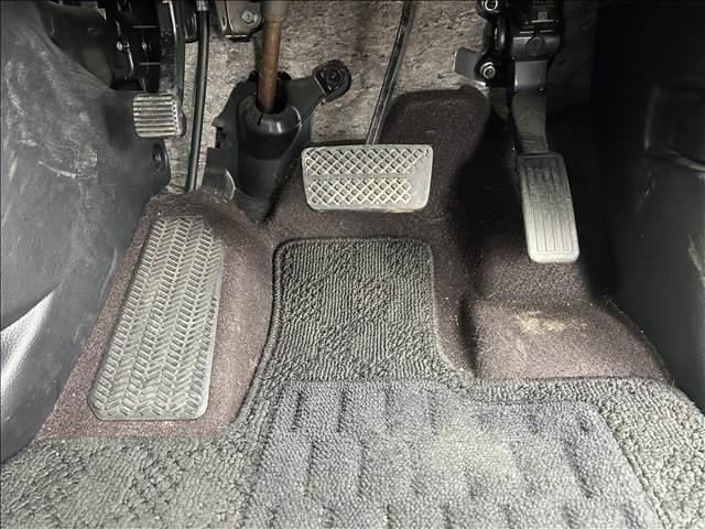 Ｎ－ＢＯＸカスタム カスタムＧ・Ｌ　Ｈｏｎｄａ　ＳＥＮＳＩＮＧ　ナビゲーション／バックカメラ／ＥＴＣ／オートクルーズコントロール／片側電動スライドドア／衝突軽減システム／ＬＥＤヘッドライト／レーンアシスト／スマートキー／フロントフォグランプ／ステアリングスイッチ（26枚目）