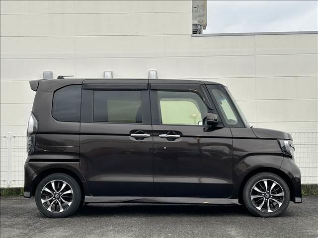 Ｎ－ＢＯＸカスタム カスタムＧ・Ｌ　Ｈｏｎｄａ　ＳＥＮＳＩＮＧ　ナビゲーション／バックカメラ／ＥＴＣ／オートクルーズコントロール／片側電動スライドドア／衝突軽減システム／ＬＥＤヘッドライト／レーンアシスト／スマートキー／フロントフォグランプ／ステアリングスイッチ（33枚目）