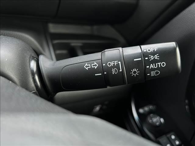 Ｎ－ＢＯＸカスタム カスタムＧ・Ｌ　Ｈｏｎｄａ　ＳＥＮＳＩＮＧ　ナビゲーション／バックカメラ／両側スライド片側電動／ＬＥＤヘッドライト／オートライト／フロントフォグランプ／衝突軽減システム／レーンアシスト／オートクルーズコントロール／ステアリングスイッチ（16枚目）