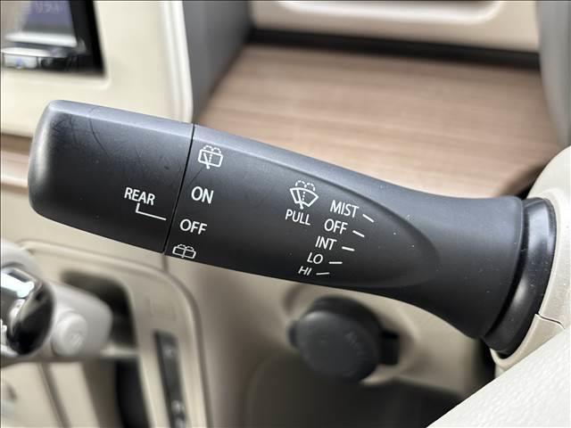アルトラパン Ｓ－ＲＢＳ　４ＷＤ　ナビゲーション／ＥＴＣ／バックカメラ／シートヒーター／オートライト／電動格納尾ミラー／ベンチシート／スマートキー／４ＷＤ／衝突被害軽減システム／アイドリングストップ／フロアマット／サイドバイザー（12枚目）