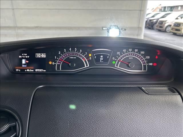 Ｎ－ＢＯＸカスタム カスタム　Ｇ・Ｌ　Ｈｏｎｄａ　ＳＥＮＳＩＮＧ　ナビゲーション／ＥＴＣ／ドライブレコーダー／スマートキー／アイドリングストップ／衝突被害軽減システム／レーンアシスト／バックカメラ／ＬＥＤヘッドライト／オートライト／オートエアコン／フロアマット（3枚目）