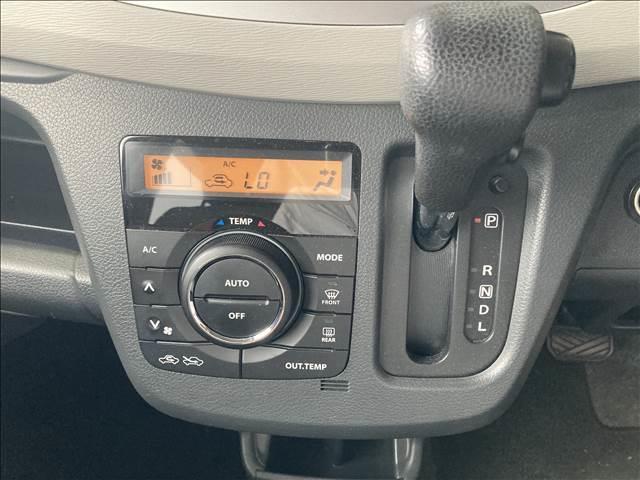 ワゴンＲ ＦＸ　ＣＤプレーヤー装着車　ナビゲーション／ドライブレコーダー／シートヒーター／キーレスエントリー／アイドリングストップ／ヘッドライトレベライザー／オートエアコン／フロアマット／サイドバイザー（13枚目）