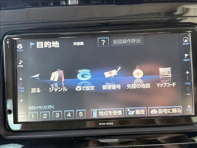 プリウス Ｓ　ナビゲーション／バックカメラ／スマートキー／プッシュスタート／ＨＩＤヘッドライト／オートライト／オートエアコン／社外アルミホイール／ステアリングスイッチ／電動格納ミラー（8枚目）