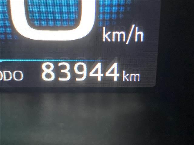 プリウス Ｓ　ナビゲーション／ＥＴＣ／バックカメラ／ドライブレコーダー／クルーズコントロール／ＬＥＤヘッドライト／オートライト／オートエアコン／スマートキー／オートマチックハイビーム／レーンキープアシスト（4枚目）