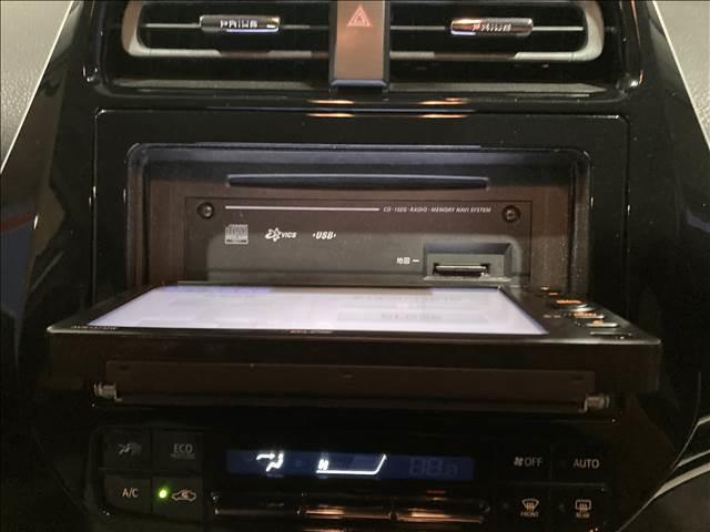 プリウス Ｓ　ナビゲーション／ＥＴＣ／バックカメラ／ドライブレコーダー／クルーズコントロール／ＬＥＤヘッドライト／オートライト／オートエアコン／スマートキー／オートマチックハイビーム／レーンキープアシスト（8枚目）