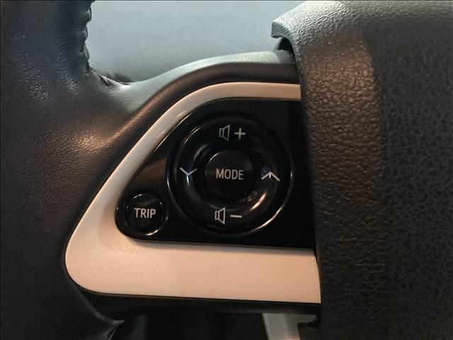 プリウス Ｓ　ナビゲーション／ＥＴＣ／バックカメラ／ドライブレコーダー／クルーズコントロール／ＬＥＤヘッドライト／オートライト／オートエアコン／スマートキー／オートマチックハイビーム／レーンキープアシスト（10枚目）