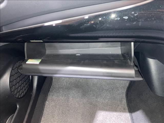 プリウス Ｓ　ナビゲーション／ＥＴＣ／バックカメラ／ドライブレコーダー／クルーズコントロール／ＬＥＤヘッドライト／オートライト／オートエアコン／スマートキー／オートマチックハイビーム／レーンキープアシスト（21枚目）