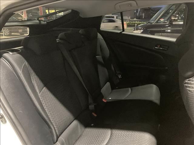 プリウス Ｓ　ナビゲーション／ＥＴＣ／バックカメラ／ドライブレコーダー／クルーズコントロール／ＬＥＤヘッドライト／オートライト／オートエアコン／スマートキー／オートマチックハイビーム／レーンキープアシスト（26枚目）