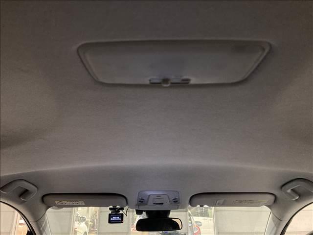 プリウス Ｓ　ナビゲーション／ＥＴＣ／バックカメラ／ドライブレコーダー／クルーズコントロール／ＬＥＤヘッドライト／オートライト／オートエアコン／スマートキー／オートマチックハイビーム／レーンキープアシスト（33枚目）