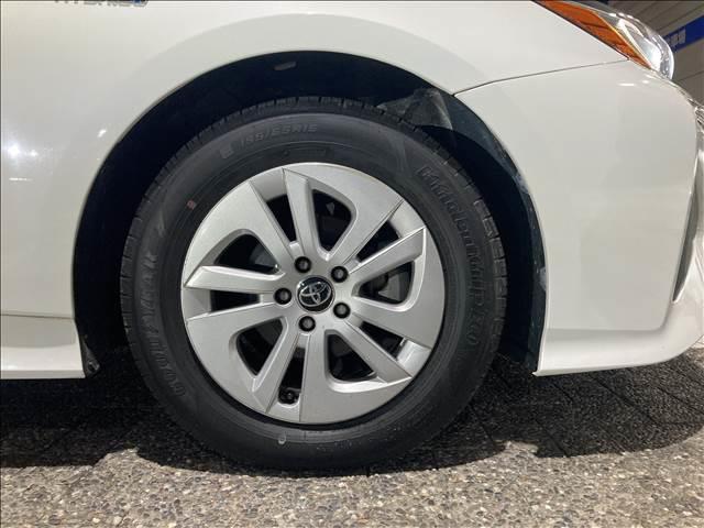 プリウス Ｓ　ナビゲーション／ＥＴＣ／バックカメラ／ドライブレコーダー／クルーズコントロール／ＬＥＤヘッドライト／オートライト／オートエアコン／スマートキー／オートマチックハイビーム／レーンキープアシスト（36枚目）