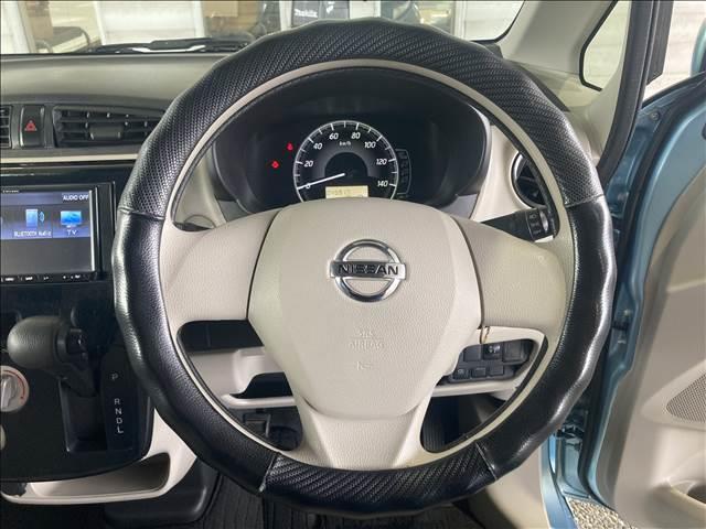 デイズ J ナビゲーション/ドライブレコーダー前後/衝突被害軽減システム/キーレスエントリー/ヘッドライトレベライザー/電動格納ミラー/フロアマット/サイドバイザー/ベンチシート(9枚目)