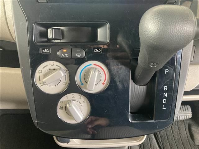 デイズ J ナビゲーション/ドライブレコーダー前後/衝突被害軽減システム/キーレスエントリー/ヘッドライトレベライザー/電動格納ミラー/フロアマット/サイドバイザー/ベンチシート(12枚目)