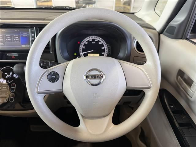 デイズルークス X ナビゲーション/衝突被害軽減システム/アイドリングストップ/電動スライドドア/ヘッドライトレベライザー/電動格納ミラー/全周囲カメラ/オートエアコン/スマートキー/プッシュスタート/ベンチシート(9枚目)