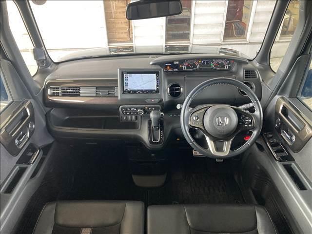 Ｎ－ＢＯＸカスタム カスタム　Ｇ・Ｌターボ　Ｈｏｎｄａ　ＳＥＮＳＩＮＧ　ナビゲーション／ＥＴＣ／バックカメラ／アダプティブクルーズコントロール／レーンキープアシスト／両側電動スライドドア／シートヒーター／スマートキー／ＬＥＤヘッドライト／オートライト／オートエアコン（2枚目）