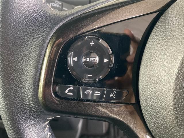 Ｎ－ＢＯＸカスタム カスタム　Ｇ・Ｌターボ　Ｈｏｎｄａ　ＳＥＮＳＩＮＧ　ナビゲーション／ＥＴＣ／バックカメラ／アダプティブクルーズコントロール／レーンキープアシスト／両側電動スライドドア／シートヒーター／スマートキー／ＬＥＤヘッドライト／オートライト／オートエアコン（12枚目）