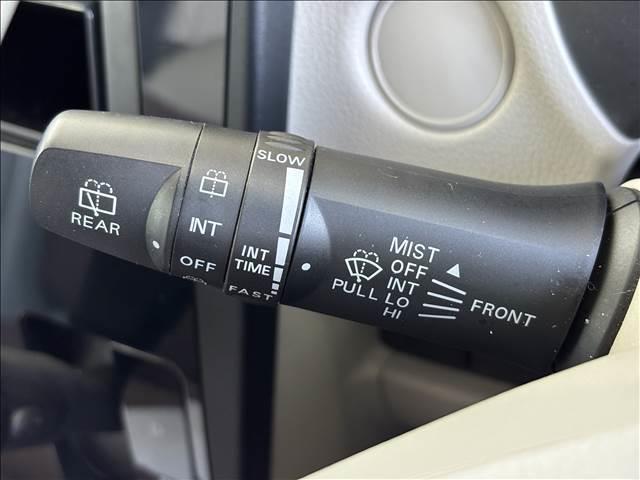 ｅＫワゴン Ｅ　社外オーディオ／キーレスエントリー／シートヒーター／電動格納ミラー／ヘッドライトレベライザー／ベンチシート／フロアマット／サイドバイザー／横滑防止装置／エアコン（7枚目）