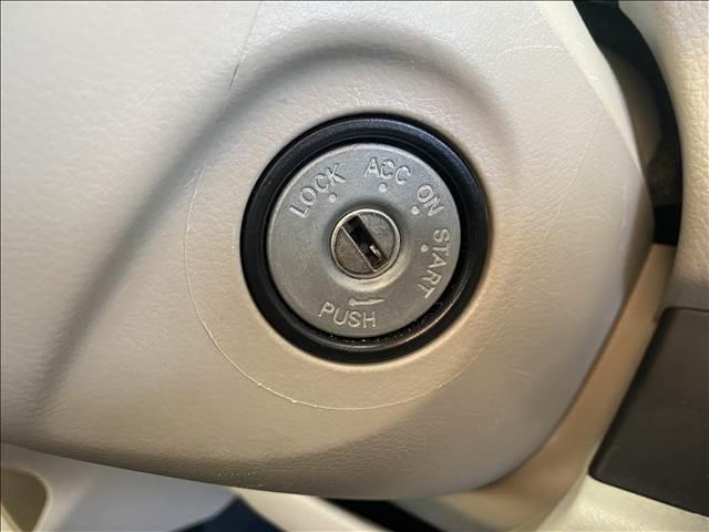 ｅＫワゴン Ｅ　純正オーディ／キーレスエントリー／シートヒーター／電動格納ミラー／ヘッドライトレベライザー／ベンチシート／フロアマット／サイドバイザー／横滑防止装置（13枚目）