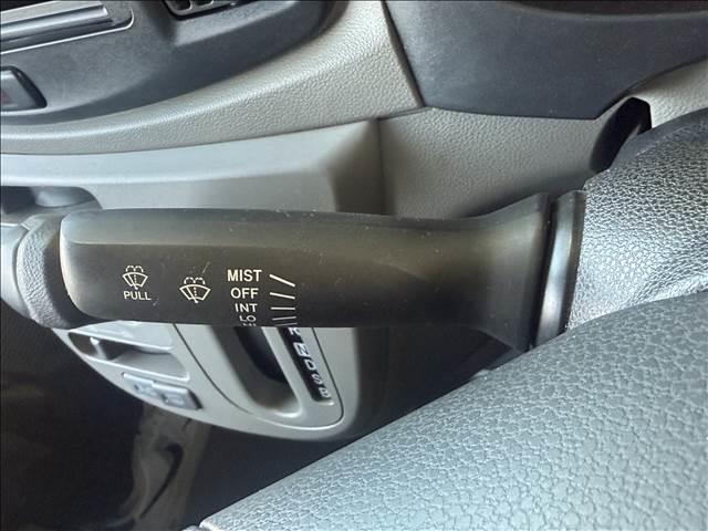 ミライース Ｌ　“ＳＡ”　社外オーディオ／衝突被害軽減システム／アイドリングストップ／ヘッドライトレベライザー／横滑防止装置／サイドバイザー／フロアマット（7枚目）