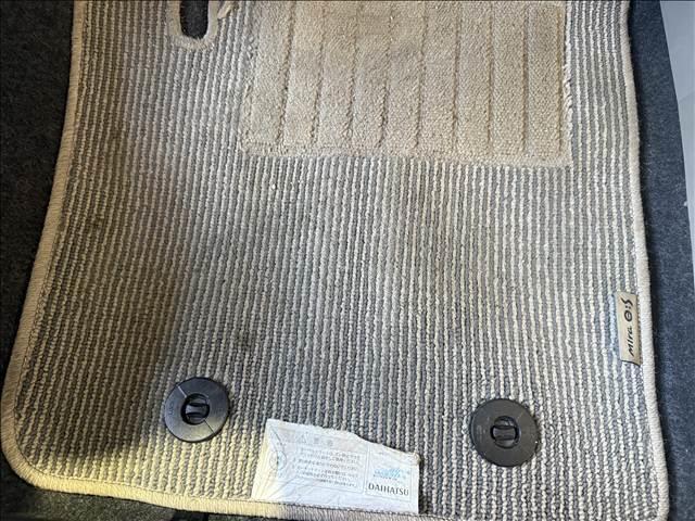 ミライース Ｌ　“ＳＡ”　社外オーディオ／衝突被害軽減システム／アイドリングストップ／ヘッドライトレベライザー／横滑防止装置／サイドバイザー／フロアマット（20枚目）