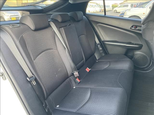 プリウス Ｓ　“Ｓａｆｅｔｙ　Ｐｌｕｓ・Ｔｗｏ　Ｔｏｎｅ”　ナビゲーション／ＥＴＣ／バックカメラ／クルーズコントロール／レーンキープアシスト／スマートキー／オートマチックハイビーム／ＬＥＤヘッドライト／オートライト／オートエアコン／プッシュスタート（31枚目）