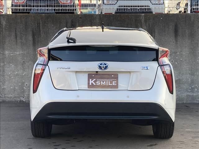 プリウス Ｓ　“Ｓａｆｅｔｙ　Ｐｌｕｓ・Ｔｗｏ　Ｔｏｎｅ”　ナビゲーション／ＥＴＣ／バックカメラ／クルーズコントロール／レーンキープアシスト／スマートキー／オートマチックハイビーム／ＬＥＤヘッドライト／オートライト／オートエアコン／プッシュスタート（35枚目）