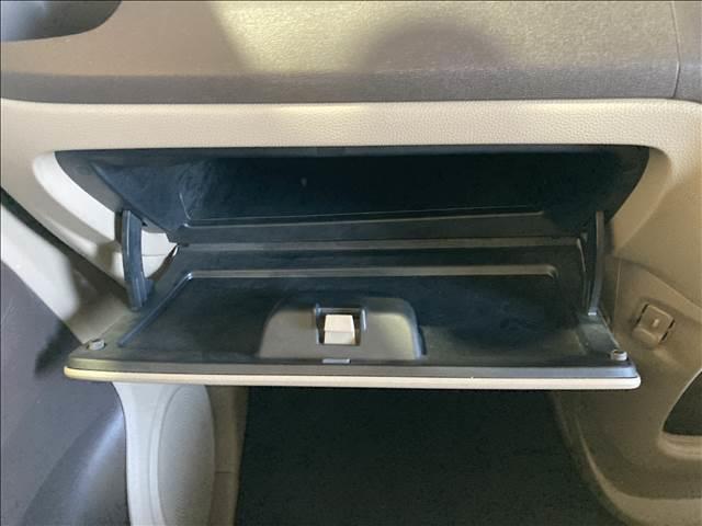 Ｎ－ＯＮＥ Ｇ　ナビゲーション／スマートキー／プッシュスタート／ヘッドライトレベライザー／ベンチシート／アイドリングストップ／横滑防止装置／オートエアコン／電動格納ミラー／フロアマット／サイドバイザー（17枚目）