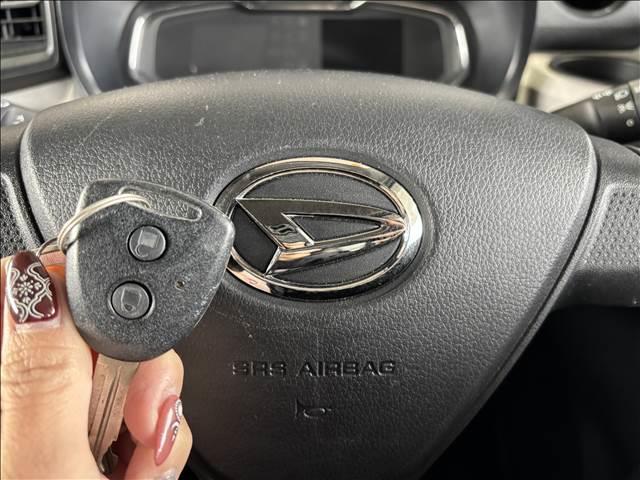 ミライース Ｘ“ＳＡＩＩＩ”　ＣＤプレイヤー・キーレス・クリアランスソナー・衝突軽減防止スイッチ・横滑り防止スイッチ・アイドリングストップ・ヘッドライトレベライザー・純正フロアマット（39枚目）