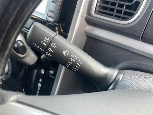 タント カスタムＲＳ“ＳＡ”　ナビゲーション／ＥＴＣ／ドライブレコーダー／バックカメラ／衝突被害軽減システム／アイドリングストップ／両側電動スライドドア／オートライト／オートエアコン／スマートキー／純正アルミホイール（12枚目）