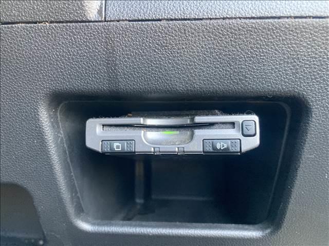 タント カスタムＲＳ“ＳＡ”　ナビゲーション／ＥＴＣ／ドライブレコーダー／バックカメラ／衝突被害軽減システム／アイドリングストップ／両側電動スライドドア／オートライト／オートエアコン／スマートキー／純正アルミホイール（15枚目）