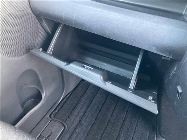 タント カスタムＲＳ“ＳＡ”　ナビゲーション／ＥＴＣ／ドライブレコーダー／バックカメラ／衝突被害軽減システム／アイドリングストップ／両側電動スライドドア／オートライト／オートエアコン／スマートキー／純正アルミホイール（20枚目）