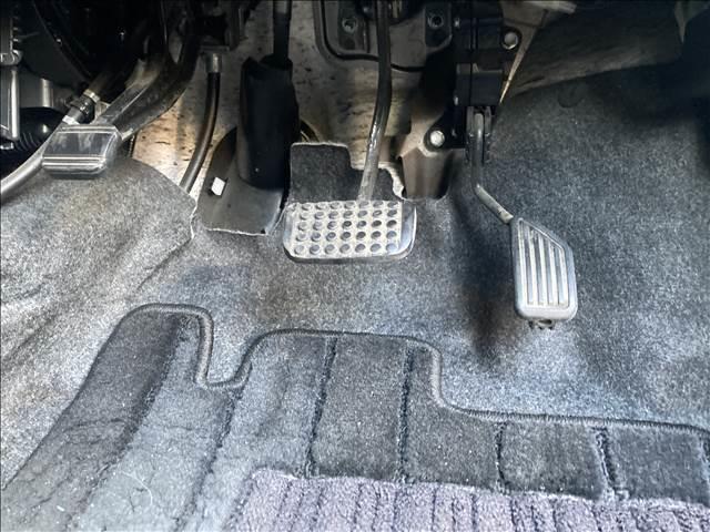 タント カスタムＲＳ“ＳＡ”　ナビゲーション／ＥＴＣ／ドライブレコーダー／バックカメラ／衝突被害軽減システム／アイドリングストップ／両側電動スライドドア／オートライト／オートエアコン／スマートキー／純正アルミホイール（22枚目）