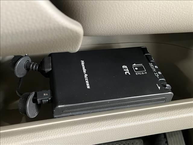 Ｎ－ＷＧＮ Ｃ　ナビゲーション／ＥＴＣ／バックカメラ／キーレスエントリー／オートエアコン／ヘッドライトレベライザー／横滑防止装置／フロアマット／サイドバイザー（16枚目）