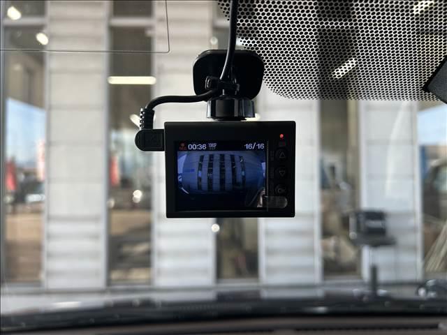 パッソ X L package Kiriri ナビゲーション/ETC/バックカメラ/ドライブレコーダー/スマートキー/アイドリングストップ/ベンチシート/電装格納ミラー/アイドリングストップ/オートエアコン/フロアマット/サイドバイザー(17枚目)