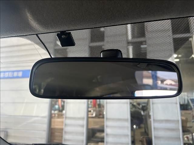 パッソ X L package Kiriri ナビゲーション/ETC/バックカメラ/ドライブレコーダー/スマートキー/アイドリングストップ/ベンチシート/電装格納ミラー/アイドリングストップ/オートエアコン/フロアマット/サイドバイザー(18枚目)