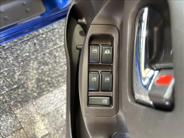 パッソ X L package Kiriri ナビゲーション/ETC/バックカメラ/ドライブレコーダー/スマートキー/アイドリングストップ/ベンチシート/電装格納ミラー/アイドリングストップ/オートエアコン/フロアマット/サイドバイザー(24枚目)