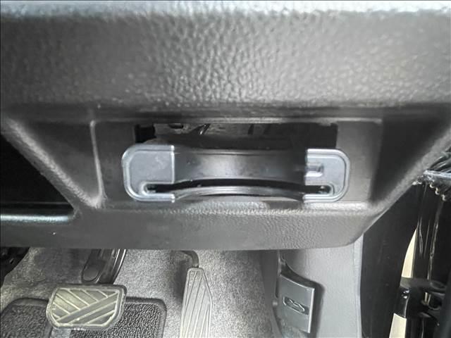 ワゴンＲ ＨＹＢＲＩＤ　ＦＸ　セーフティイパック　ナビゲーション／ＥＴＣ／衝突被害軽減システム／レーンキープアシスト／スマートキー／プッシュスタート／オートライト／オートエアコン／シートヒーター／アイドリングストップ／ベンチシート／電動格納ミラー（13枚目）