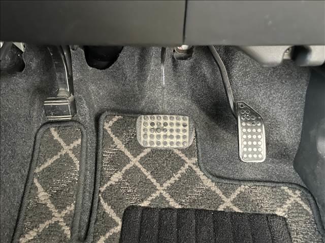 ���ÎԂ͂P�_���̂ł����y�X�}�C���́A�y�S���[�ԉ\�z�݌ɂ̒��ŋC�ɓ��������Ԃ�����܂�����A�����߂ɂ��₢���킹���������I�I