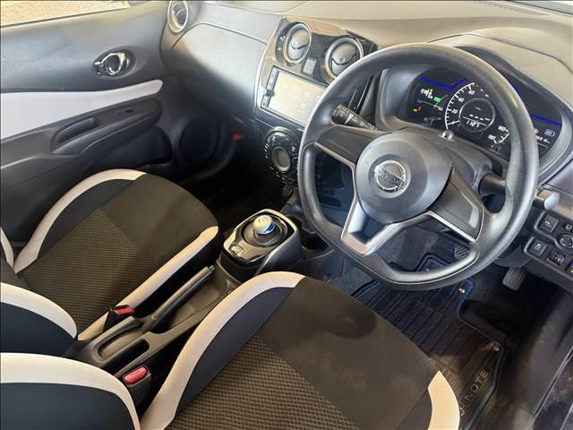 ���ÎԂ͂P�_���̂ł����y�X�}�C���́A�y�S���[�ԉ\�z�݌ɂ̒��ŋC�ɓ��������Ԃ�����܂�����A�����߂ɂ��₢���킹���������I�I