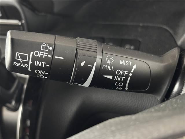 Ｎ－ＢＯＸカスタム カスタム　Ｇ・Ｌ　Ｈｏｎｄａ　ＳＥＮＳＩＮＧ　ナビゲーション／ＥＴＣ／バックカメラ／ドライブレコーダー／アダプティブクルーズコントロール／衝突被害軽減システム／レーンキープアシスト／スマートキー／ＬＥＤヘッドライト／オートライト／オートエアコン（11枚目）