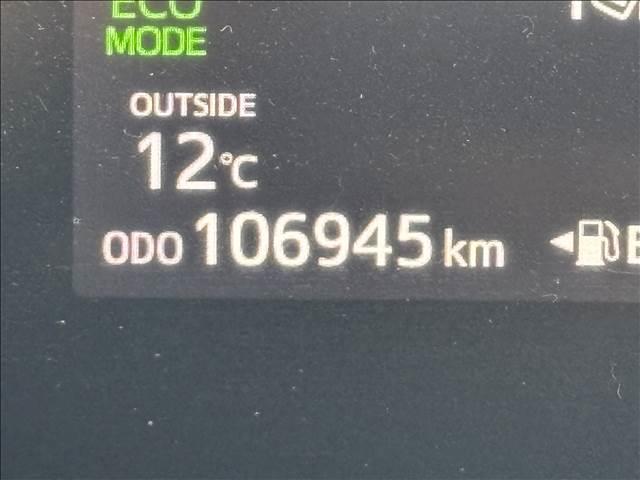 シエンタ ＨＹＢＲＩＤ　Ｇ　ナビゲーション／ＥＴＣ／バックカメラ／衝突被害軽減システム／レーンキープアシスト／オートマチックハイビーム／両側電動スライドドア／スマートキー／プッシュスタート／社外アルミホイール／オートエアコン（4枚目）