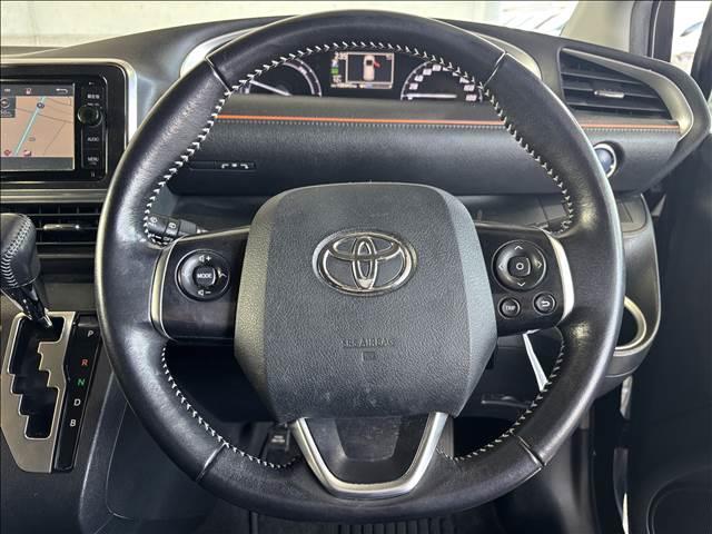 シエンタ ＨＹＢＲＩＤ　Ｇ　ナビゲーション／ＥＴＣ／バックカメラ／衝突被害軽減システム／レーンキープアシスト／オートマチックハイビーム／両側電動スライドドア／スマートキー／プッシュスタート／社外アルミホイール／オートエアコン（10枚目）