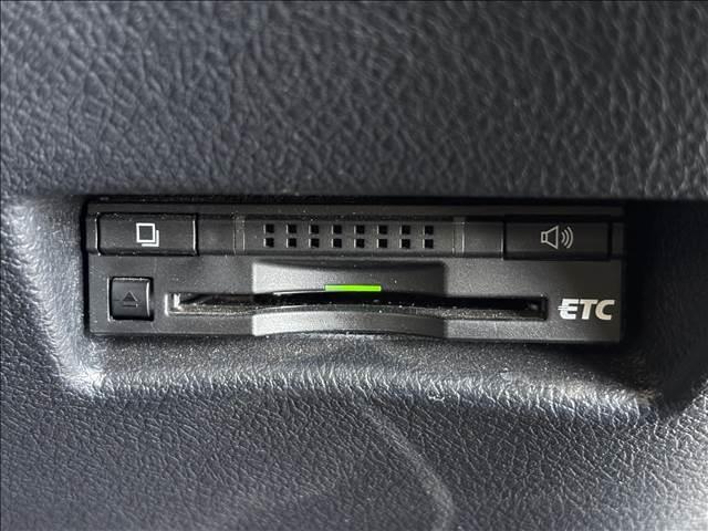 シエンタ ＨＹＢＲＩＤ　Ｇ　ナビゲーション／ＥＴＣ／バックカメラ／衝突被害軽減システム／レーンキープアシスト／オートマチックハイビーム／両側電動スライドドア／スマートキー／プッシュスタート／社外アルミホイール／オートエアコン（17枚目）