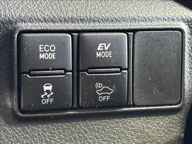 シエンタ ＨＹＢＲＩＤ　Ｇ　ナビゲーション／ＥＴＣ／バックカメラ／衝突被害軽減システム／レーンキープアシスト／オートマチックハイビーム／両側電動スライドドア／スマートキー／プッシュスタート／社外アルミホイール／オートエアコン（19枚目）