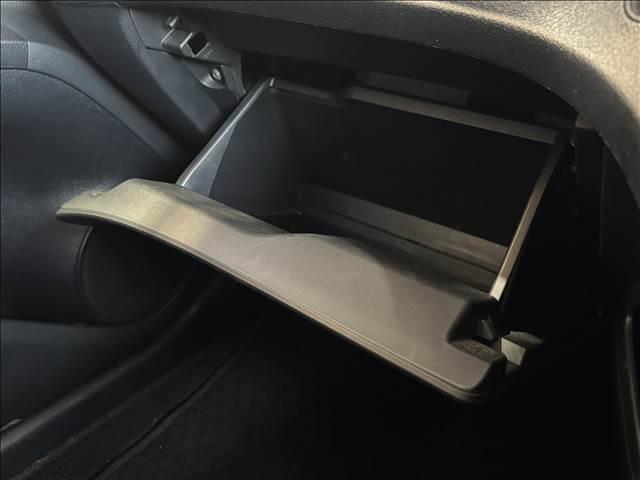 シエンタ ＨＹＢＲＩＤ　Ｇ　ナビゲーション／ＥＴＣ／バックカメラ／衝突被害軽減システム／レーンキープアシスト／オートマチックハイビーム／両側電動スライドドア／スマートキー／プッシュスタート／社外アルミホイール／オートエアコン（25枚目）