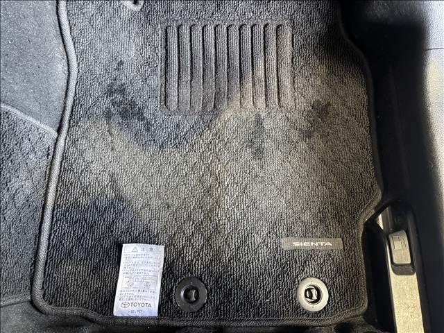 シエンタ ＨＹＢＲＩＤ　Ｇ　ナビゲーション／ＥＴＣ／バックカメラ／衝突被害軽減システム／レーンキープアシスト／オートマチックハイビーム／両側電動スライドドア／スマートキー／プッシュスタート／社外アルミホイール／オートエアコン（27枚目）