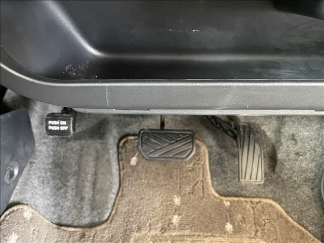 ���ÎԂ͂P�_���̂ł����y�X�}�C���́A�y�S���[�ԉ\�z�݌ɂ̒��ŋC�ɓ��������Ԃ�����܂�����A�����߂ɂ��₢���킹���������I�I