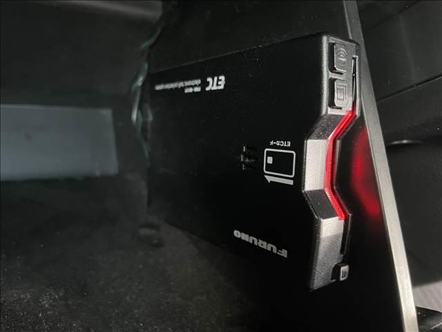 スペーシア ＨＹＢＲＩＤ　Ｇ　ナビゲーション／ＥＴＣ／スマートキー／プッシュスタート／オートライト／オートエアコン／ヘッドライトレベライザー／アイドリングストップ／フロアマット／サイドバイザー／ベンチシート／電動格納ミラー（17枚目）