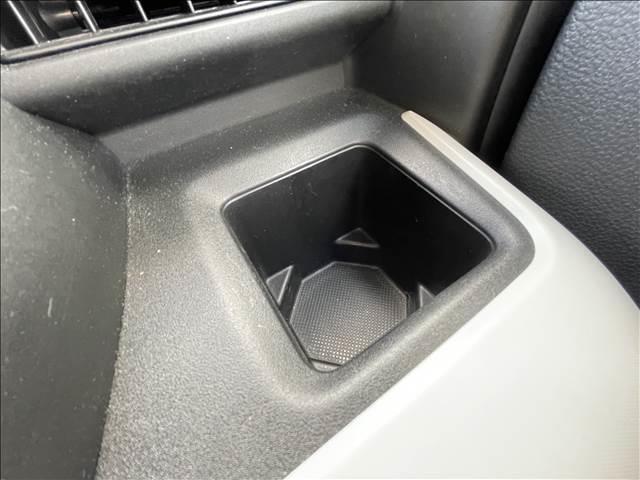 スペーシア ＨＹＢＲＩＤ　Ｇ　ナビゲーション／ＥＴＣ／スマートキー／プッシュスタート／オートライト／オートエアコン／ヘッドライトレベライザー／アイドリングストップ／フロアマット／サイドバイザー／ベンチシート／電動格納ミラー（23枚目）